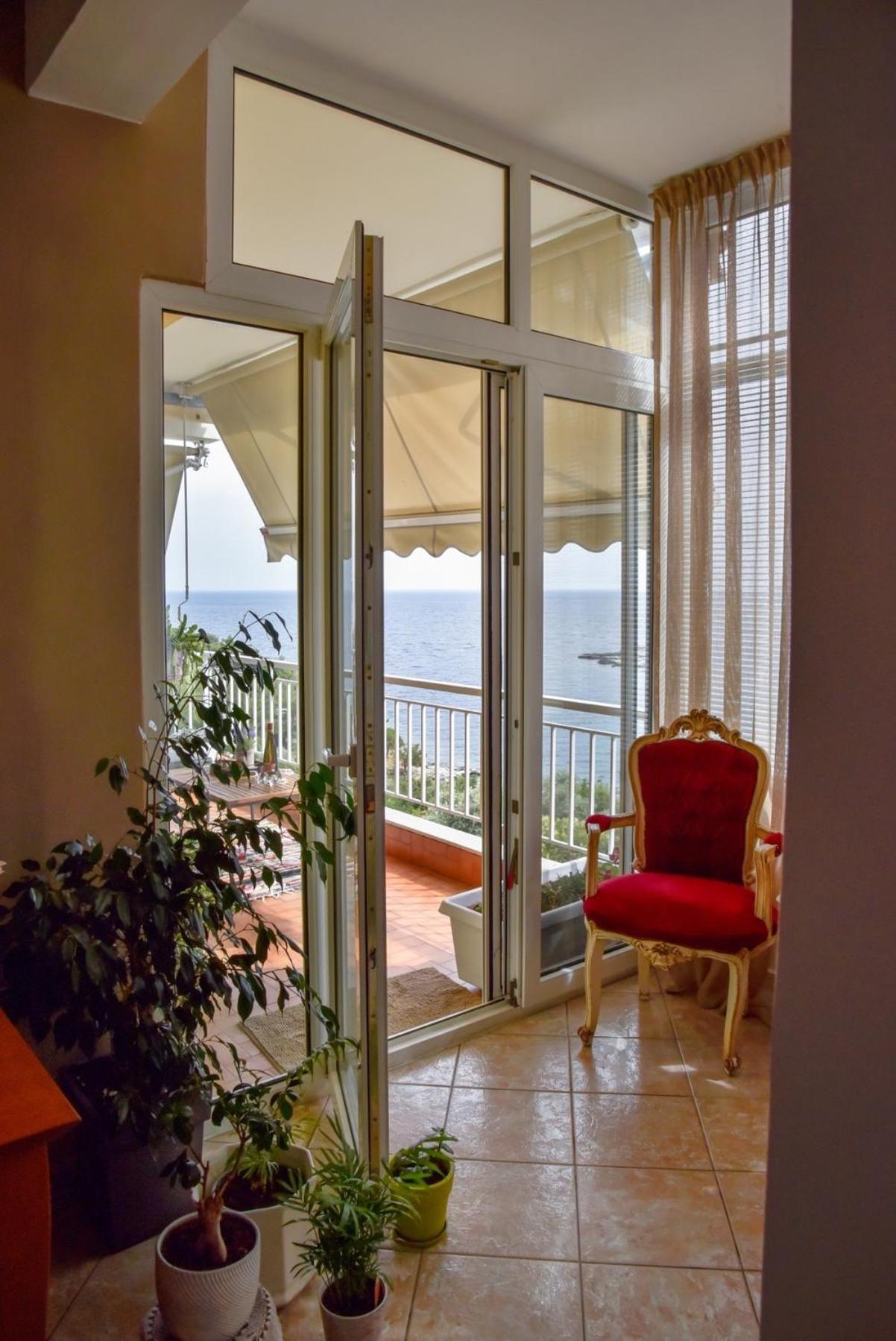 Beach Apartment Палеон-Цифликион Экстерьер фото